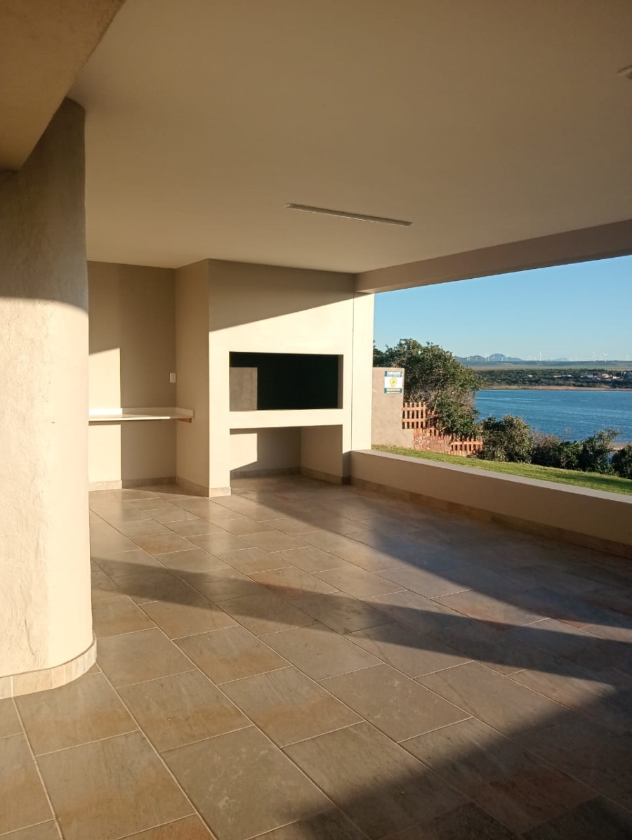 5 Bedroom Property for Sale in Paradise Beach Eastern Cape